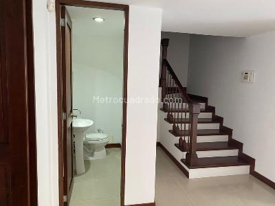 Casa de 3 alcobas en venta en Pinares, Pereira, 214 m² · foto 8 de 13