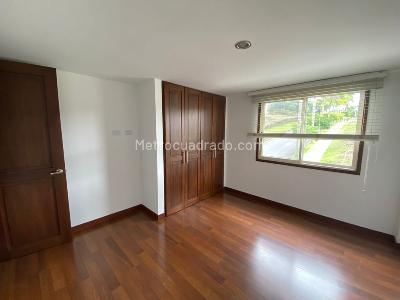 Casa de 3 alcobas en venta en Pinares, Pereira, 214 m² · foto 11 de 13