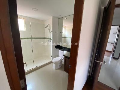 Casa de 3 alcobas en venta en Pinares, Pereira, 214 m² · foto 13 de 13