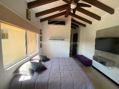 Casa de 4 alcobas en venta en Cerritos, Pereira, 1200 m² · foto 11 de 12