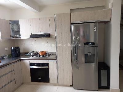Casa de 3 alcobas en venta en Circunvalar, Pereira, 322 m² · foto 3 de 13