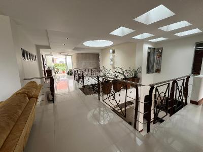 Casa de 5 alcobas en venta en Pinares De San Martin, Pereira, 303 m² · foto 7 de 15