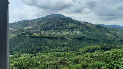 Casa en venta en Avenida 30 De Agosto, Pereira, 697 m² · foto 4 de 14