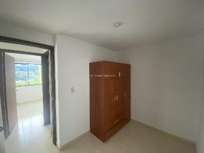 Apartamento de 3 alcobas en venta en Avenida De Las Americas, Pereira, 96 m² · foto 8 de 15