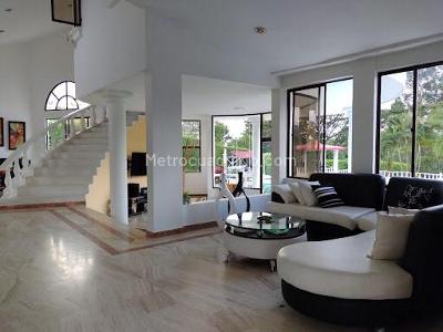 Casa en venta en Combia, Pereira · foto 3 de 14