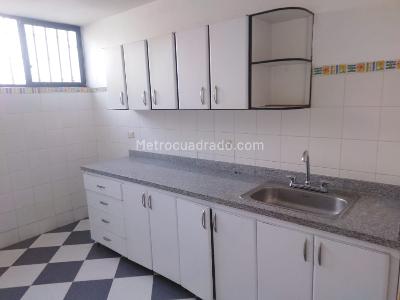 Casa de 5 alcobas en venta en Maraya, Pereira, 242 m² · foto 9 de 16