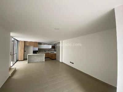 Casa en venta en Galicia, Pereira · foto 2 de 15