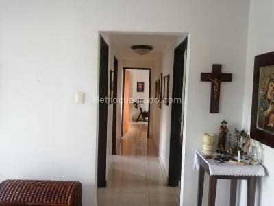 Apartamento en venta en Los Alamos, Pereira · foto 3 de 14