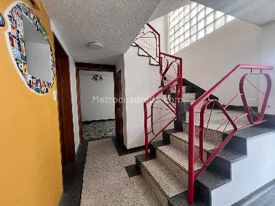 Casa en venta en Circunvalar, Pereira · foto 3 de 15
