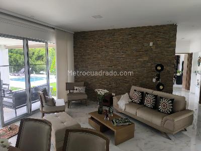Casa de 3 alcobas en venta en Kilometro 5 Via Pereira Armenia, Pereira, 1907 m² · foto 5 de 13