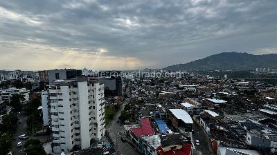 Apartamento de 3 alcobas en venta en La Rebeca, Pereira, 146 m² · foto 4 de 11