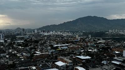Apartamento de 3 alcobas en venta en La Rebeca, Pereira, 146 m² · foto 5 de 11