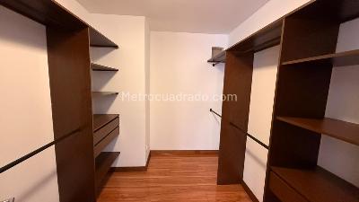 Apartamento en venta en Los Alpes, Pereira · foto 3 de 11