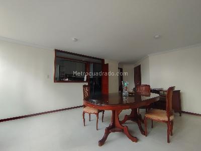 Apartamento en venta en Los Alpes, Pereira · foto 2 de 7