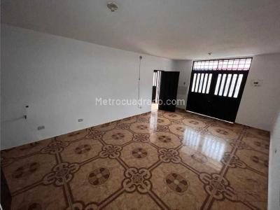 Casa de 3 alcobas en venta en Nueva Arboleda, Armenia, 148 m² · foto 2 de 12