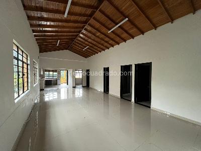 Casa de 5 alcobas en venta en Circunvalar, Pereira, 600 m² · foto 6 de 9