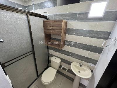 Casa de 5 alcobas en venta en Circunvalar, Pereira, 600 m² · foto 8 de 9
