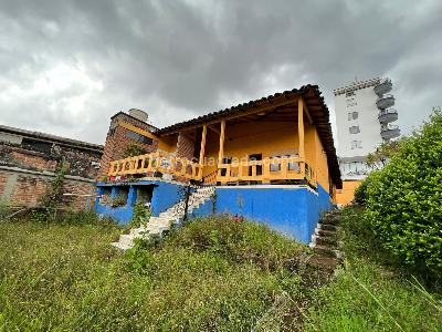 Casa de 5 alcobas en venta en Circunvalar, Pereira, 600 m² · foto 9 de 9