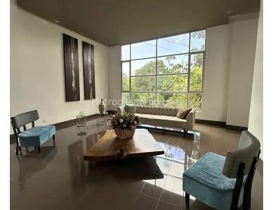 Apartamento en venta en Pinares Alto, Pereira · foto 3 de 12