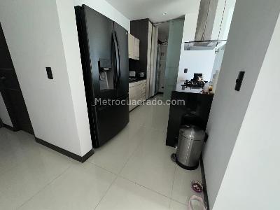 Apartamento en venta en Pinares, Pereira · foto 7 de 13