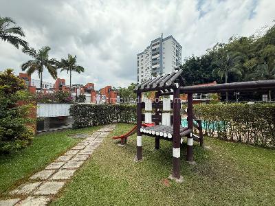 Casa en venta en Los Alamos, Pereira · foto 3 de 12