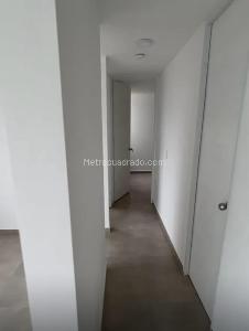 Apartamento de 2 alcobas en venta en Avenida San Mateo, Pereira, 49 m² · foto 3 de 10
