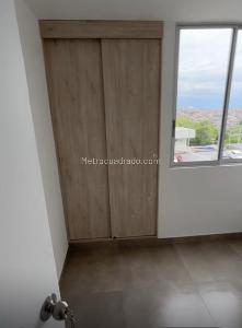 Apartamento de 2 alcobas en venta en Avenida San Mateo, Pereira, 49 m² · foto 4 de 10