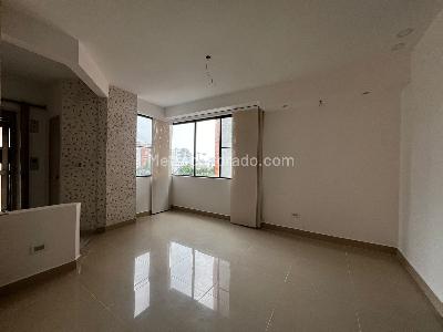Apartamento en venta en Pinares, Pereira · foto 3 de 15