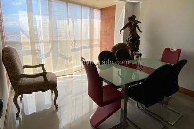 Apartamento en venta en Pinares, Pereira · foto 2 de 7