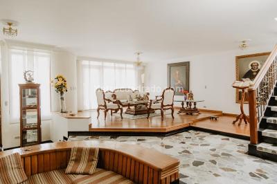 Casa de 4 alcobas en venta en Maraya, Pereira, 260 m² · foto 2 de 15