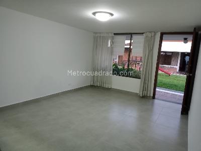 Casa en venta en Alamos, Pereira · foto 3 de 14