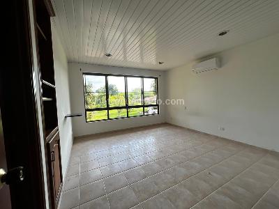 Casa de 3 alcobas en venta en Cerritos, Pereira, 440 m² · foto 13 de 15