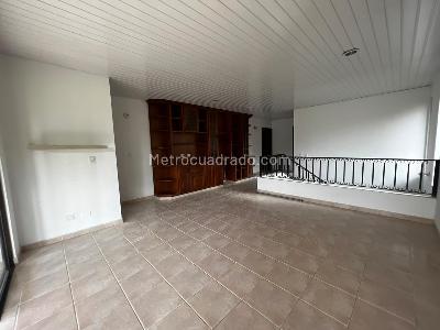 Casa de 3 alcobas en venta en Cerritos, Pereira, 440 m² · foto 9 de 15