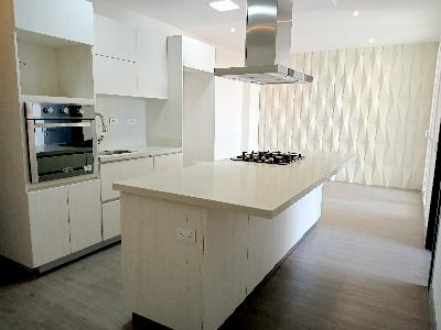 Apartamento de 2 alcobas en venta en Avenida De Las Americas, Pereira, 62 m² · foto 2 de 12