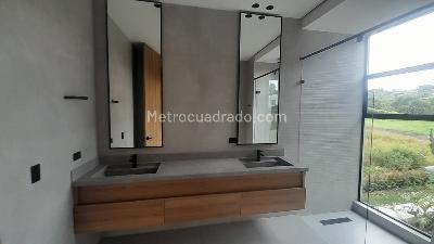 Casa de 3 alcobas en venta en Cerritos, Pereira, 1600 m² · foto 12 de 14