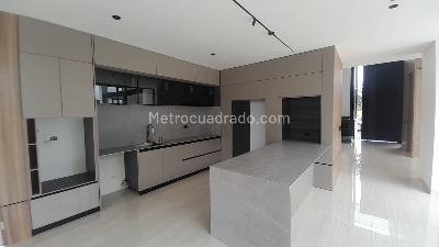 Casa de 3 alcobas en venta en Cerritos, Pereira, 1600 m² · foto 3 de 14