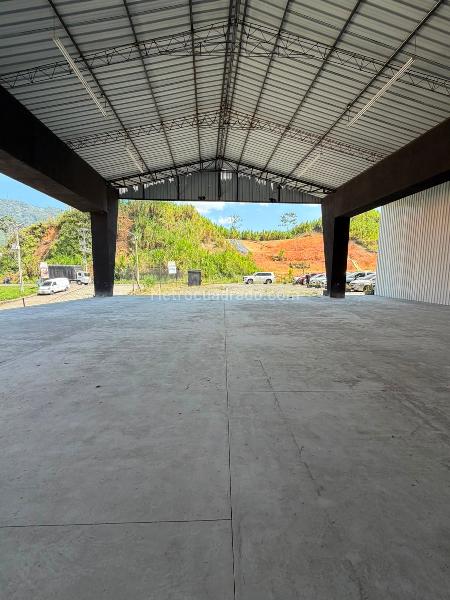 Bodega en Arriendo, Variante Romelia El Pollo, Dosquebradas - Más