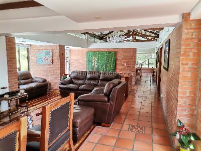 Casa de 3 alcobas en venta en Cerritos Via Cartago, Pereira · foto 5 de 13