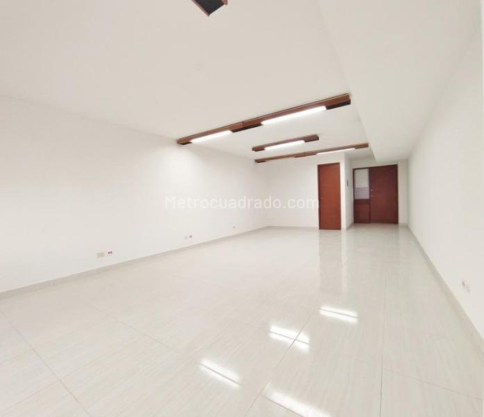 Oficina en Arriendo, El Centro, Bucaramanga - Więcej