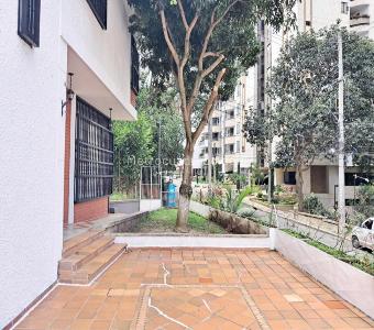 Casa de 4 alcobas en venta en Altos De Cabecera, Bucaramanga, 214 m² · foto 3 de 20