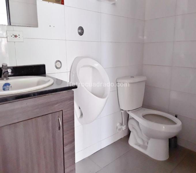 Local Comercial en Arriendo, El Centro, Bucaramanga - Więcej