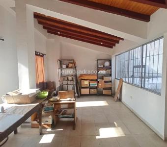 Casa de 2 alcobas en venta en San Francisco, Bucaramanga, 271 m² · foto 2 de 11