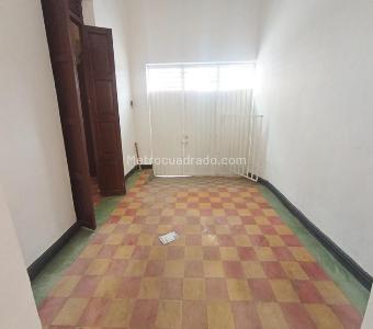 Casa de 4 alcobas en venta en Bolivar, Bucaramanga, 207 m² · foto 2 de 16