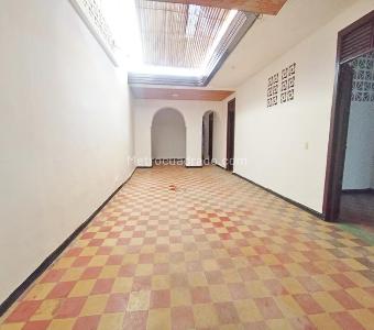 Casa de 4 alcobas en venta en Bolivar, Bucaramanga, 207 m² · foto 3 de 16