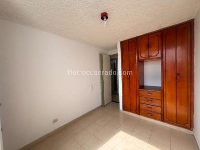 Apartamento de 3 alcobas en venta en Provenza, Bucaramanga, 80 m² · foto 10 de 14