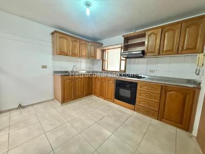 Casa de 3 alcobas en venta en Versalles, Floridablanca, 130 m² · foto 3 de 20