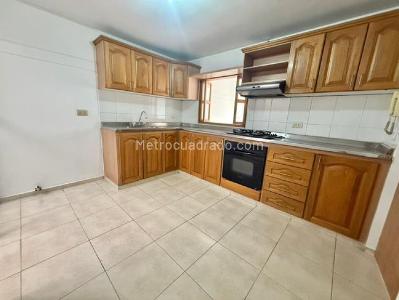 Casa de 3 alcobas en venta en Versalles, Floridablanca, 130 m² · foto 5 de 20