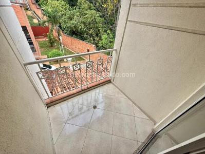 Casa de 3 alcobas en venta en Versalles, Floridablanca, 130 m² · foto 12 de 20