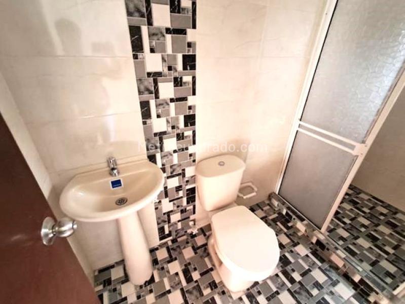 Casa en Arriendo, Alarcon, Bucaramanga - Więcej