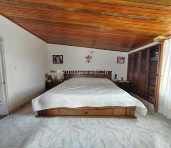 Casa de 4 alcobas en venta en El Tejar, Bucaramanga, 102 m² · foto 8 de 18